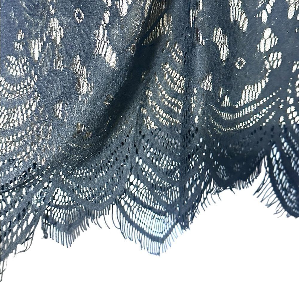 Black and Gold Lace Dress With Lace 3/4 Bell Sleeve New With Tags XS - Picture 9 of 16